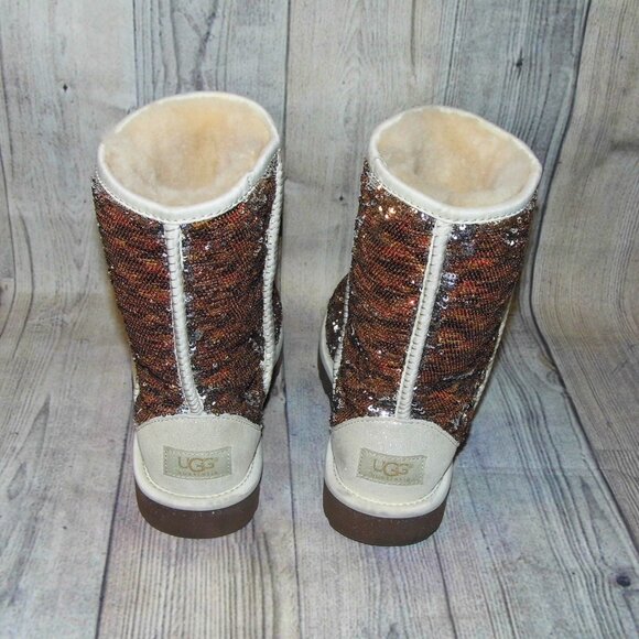 UGG Classic Short Sparkle Reversible Sequin Silver/Champagne Boots Womens Size 8 - Picture 5 of 8
